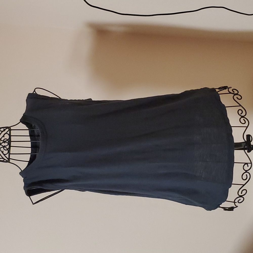 Gap gray sleeveless shirt size S